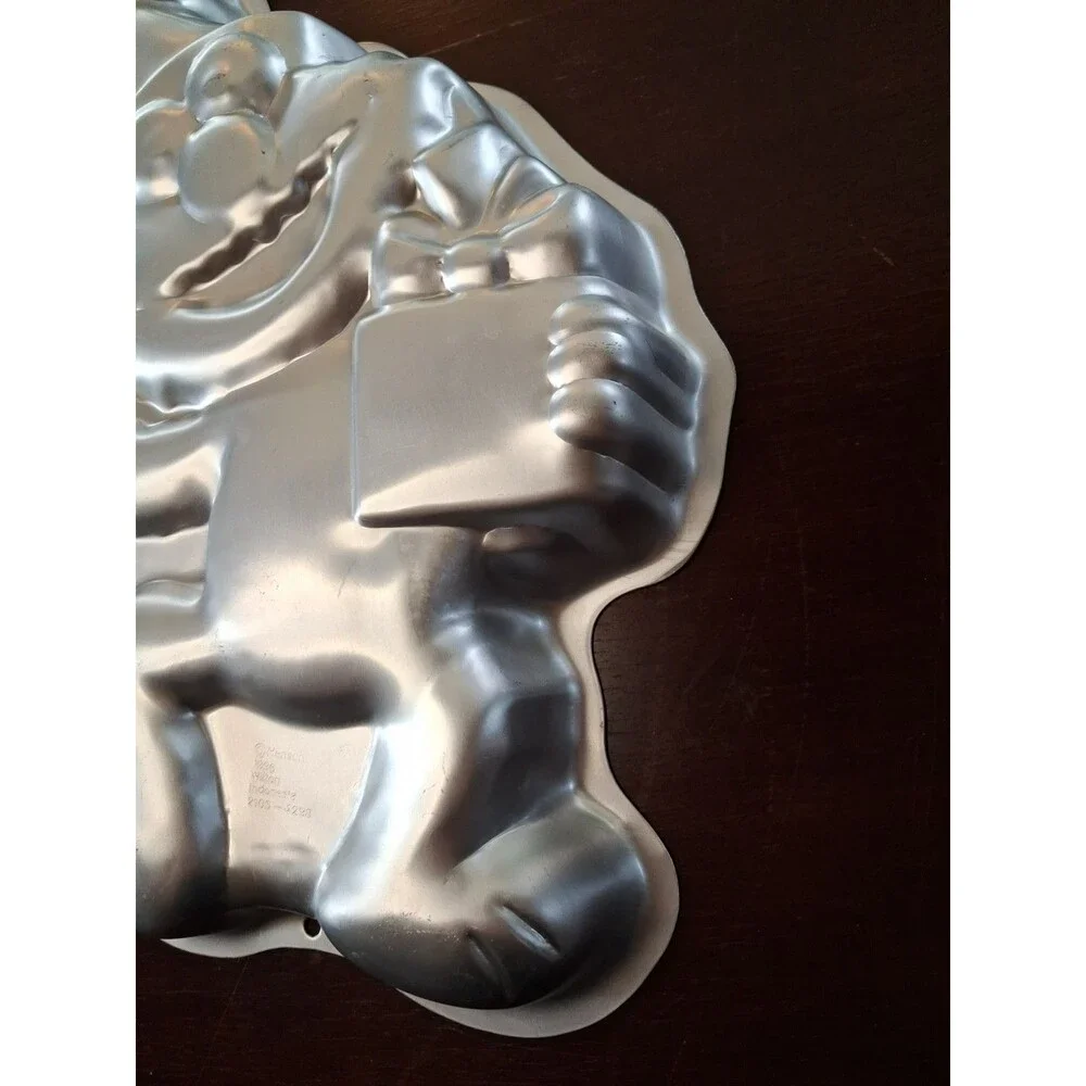 Wilton 1996 Sesame Street Elmo Cake Pan 2105-4298 Vintage Birthday